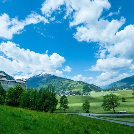 Alluring Holiday In Salzburg With Balcony Σπίτι διακοπών Fusch an der Glocknerstraße